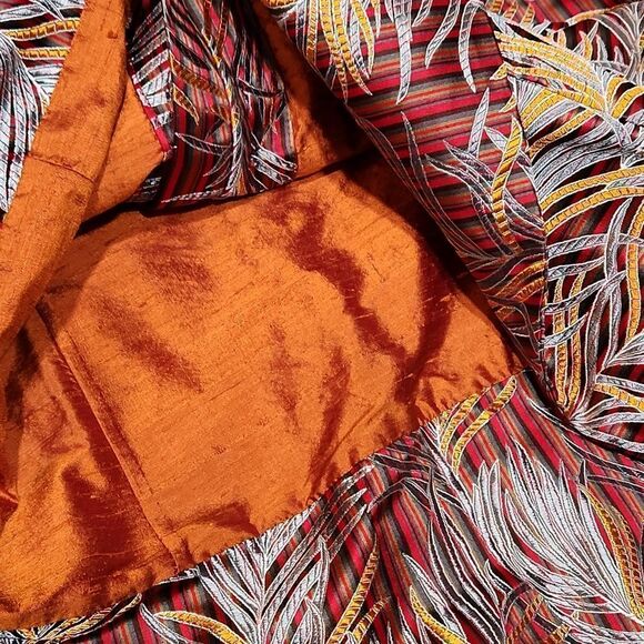 Stunning Handcrafted Metallic Mandrin Collar Statement Button Blazer - Picture 7 of 8